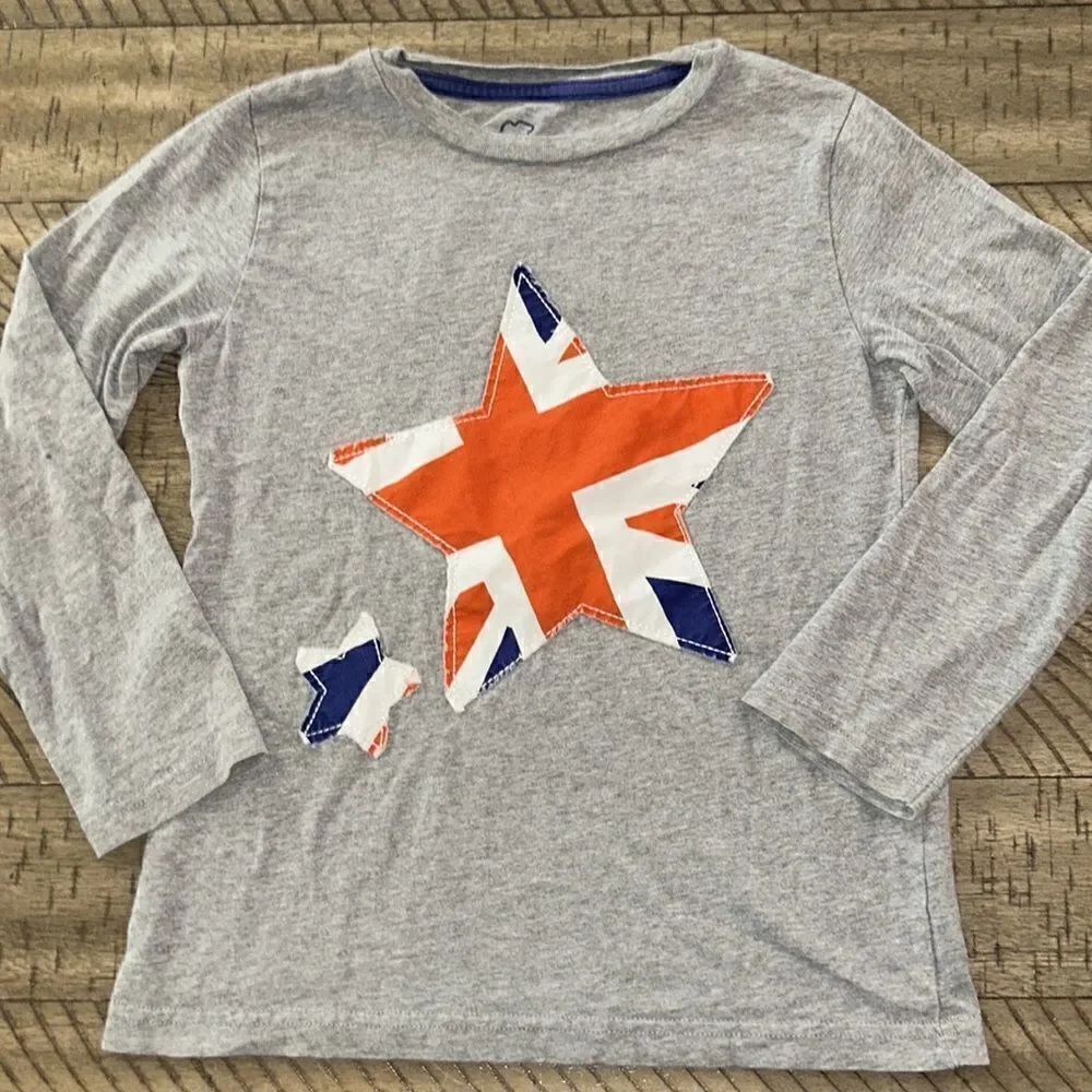 Cool 😎 Mini Boden red white and blue Stars 🇬🇧 🇺🇸 🌟 ⭐️ Long Sleeve TShirt